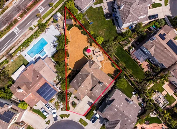 $2,400,000 | 16632 Camilia Avenue, Tustin, CA 92782
