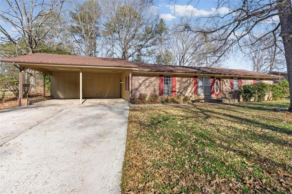 81 Russell Drive Northeast Rome, GA 30165 - Photo 3 of 38 a view of large parking space area
