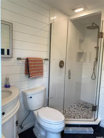 $5,300 | 18 Erie Street, Ocean Beach, NY 11770