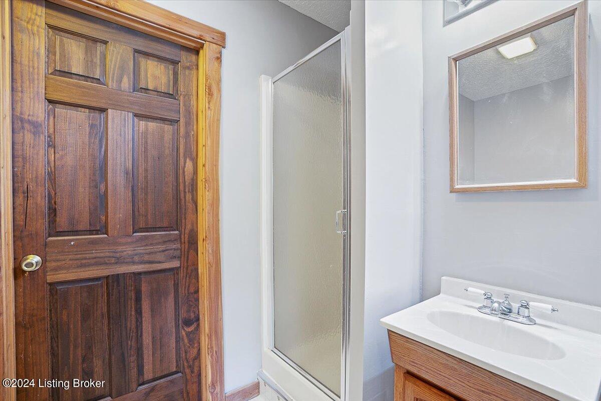 980 Jim Clark Road New Haven, KY 40051 - Photo 15 of 62 18-980-18