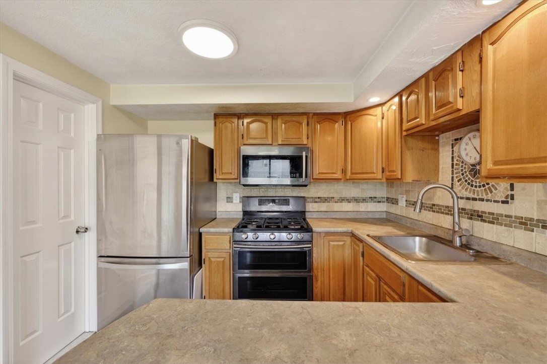2970 Mendon Road, Unit 51 Cumberland, RI 02864 - Photo 23 of 46