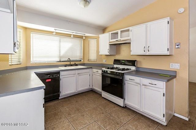 2541 West Fanbrook Road Tucson, AZ 85741 - Photo 8 of 25