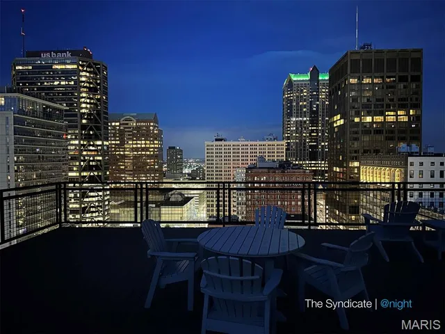 $291,750 | 915 Olive Street, Unit 1203, St. Louis, MO 63101