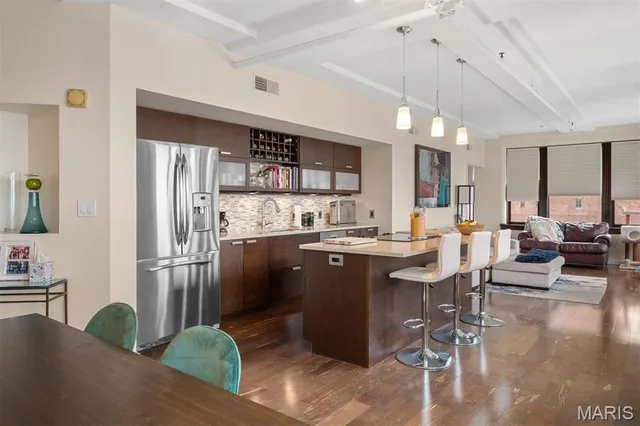 $291,750 | 915 Olive Street, Unit 1203, St. Louis, MO 63101