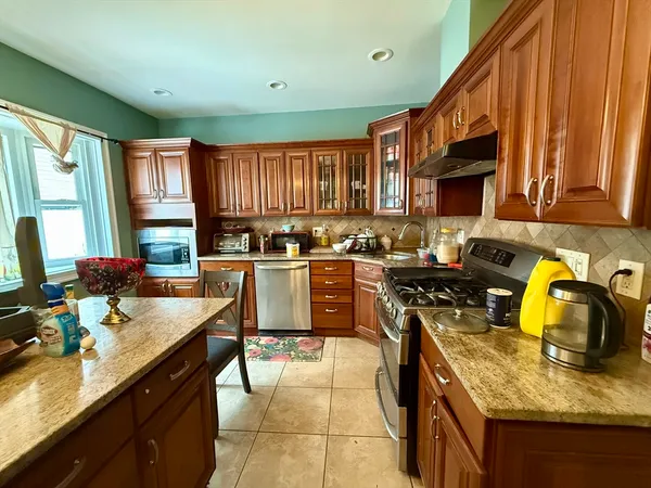 $990,000 | 20 Salem Street, Lynn, MA 01905