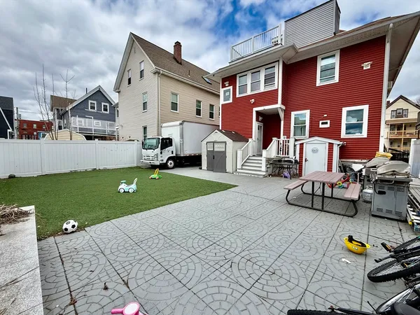 $990,000 | 20 Salem Street, Lynn, MA 01905