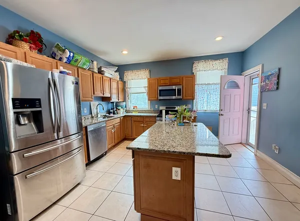 $990,000 | 20 Salem Street, Lynn, MA 01905