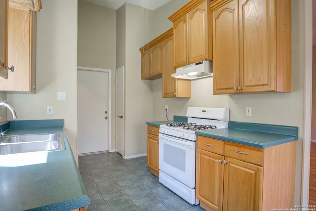 $239,900 | 13926 Anchorage Hill Drive, San Antonio, TX 78217