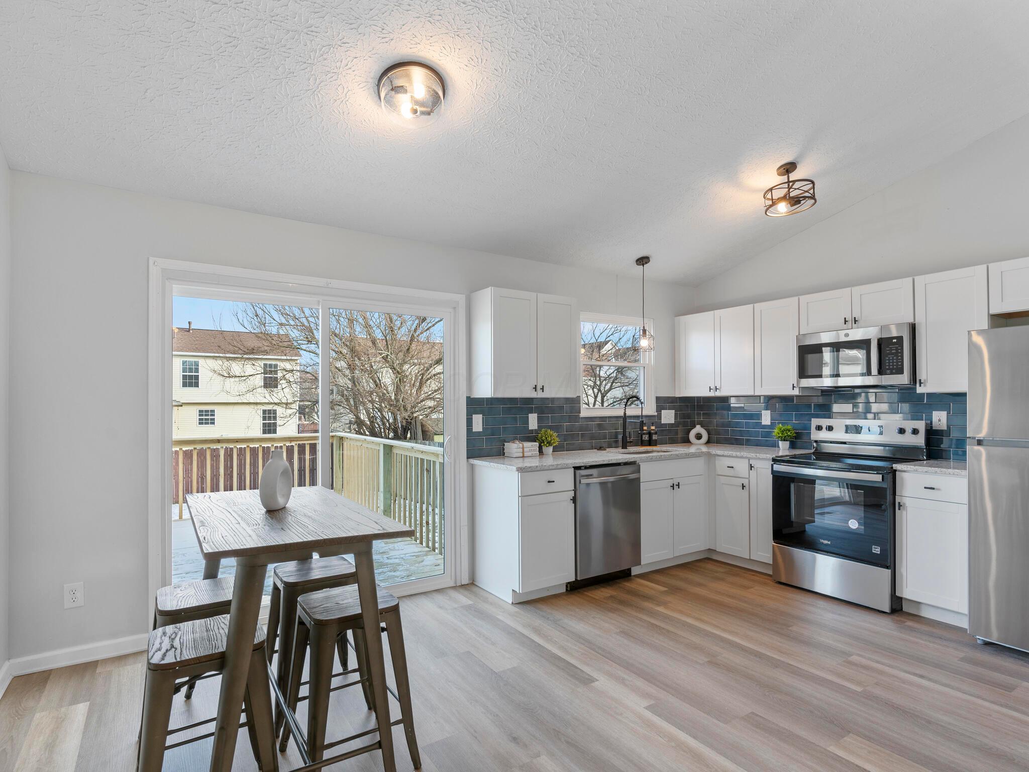 2754 Raphael Drive Columbus, OH 43232 - Photo 7 of 23 CAP09975