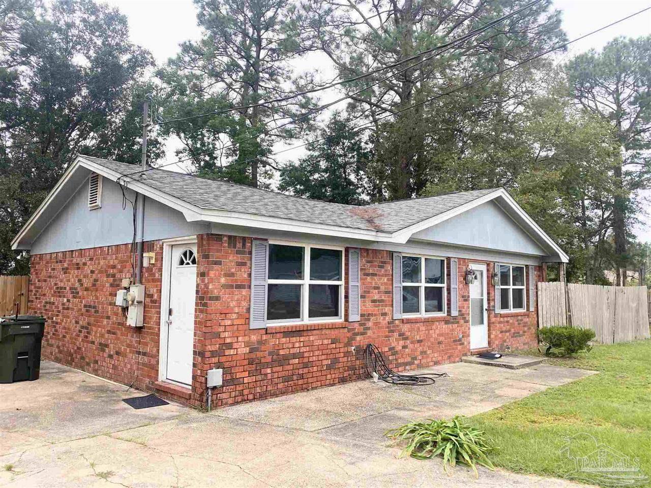 8229 Impala Court Pensacola, FL 32506 - Photo 3 of 26