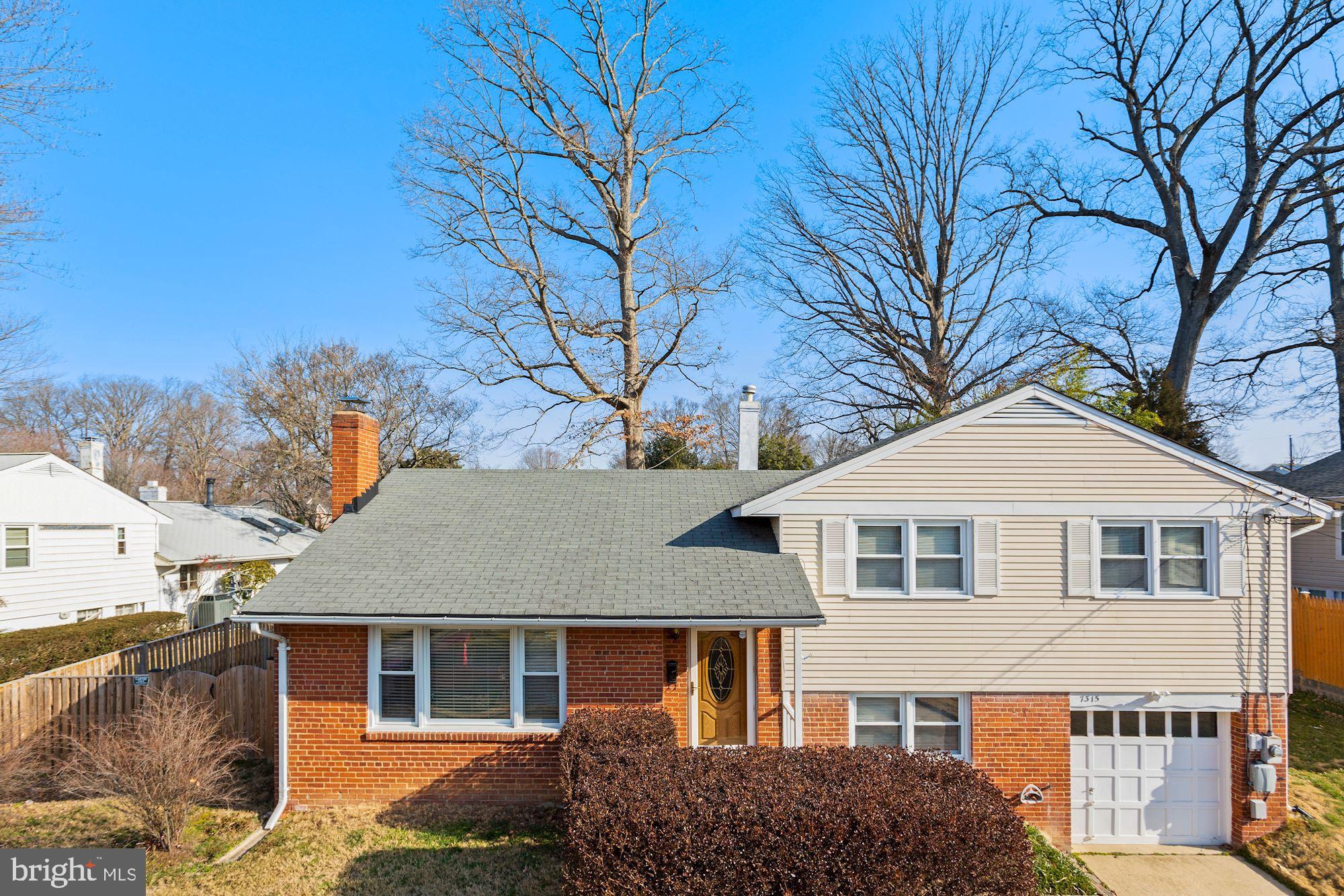 7315 Gary Street Springfield, VA 22150 - Photo 2 of 29