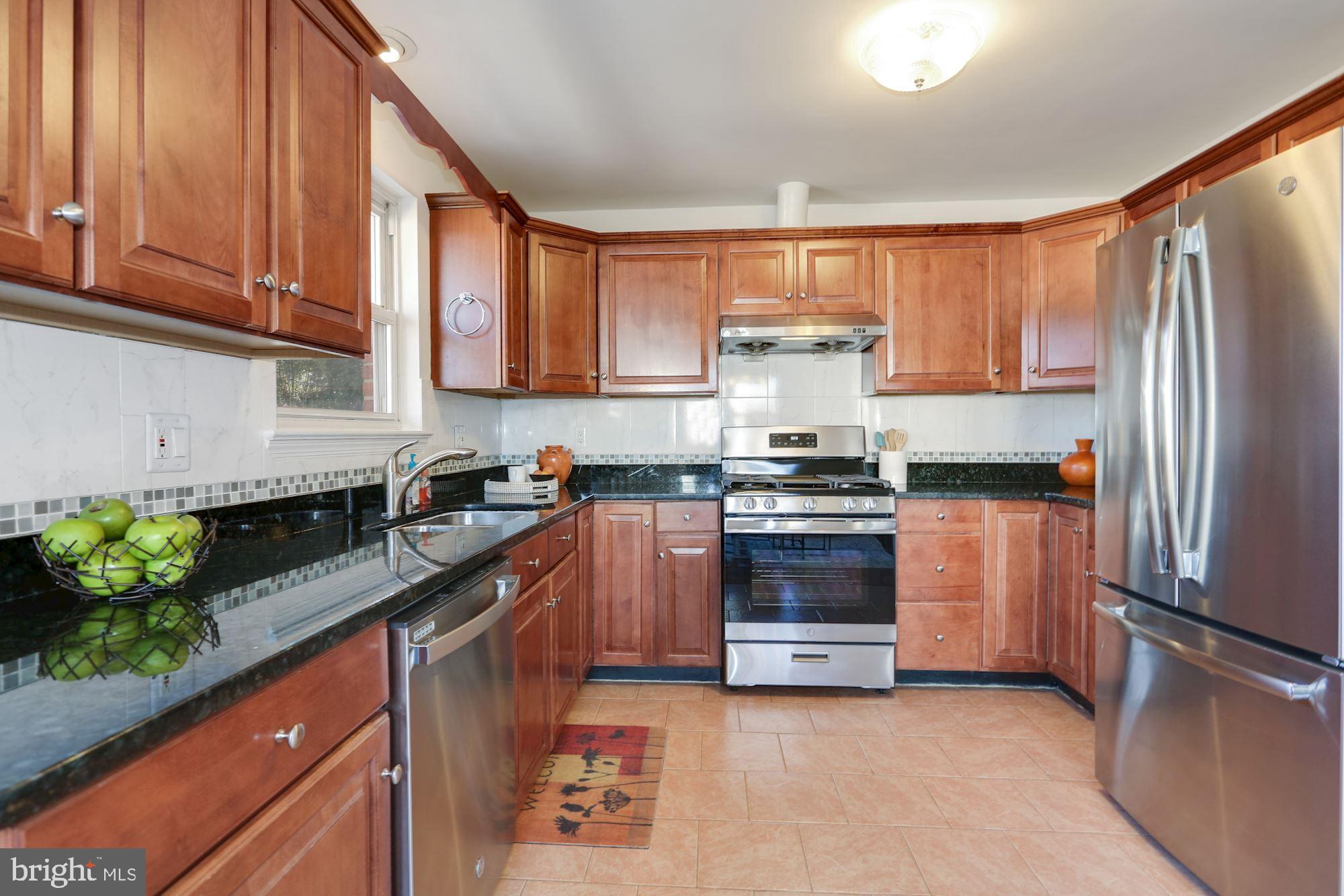 7315 Gary Street Springfield, VA 22150 - Photo 11 of 29