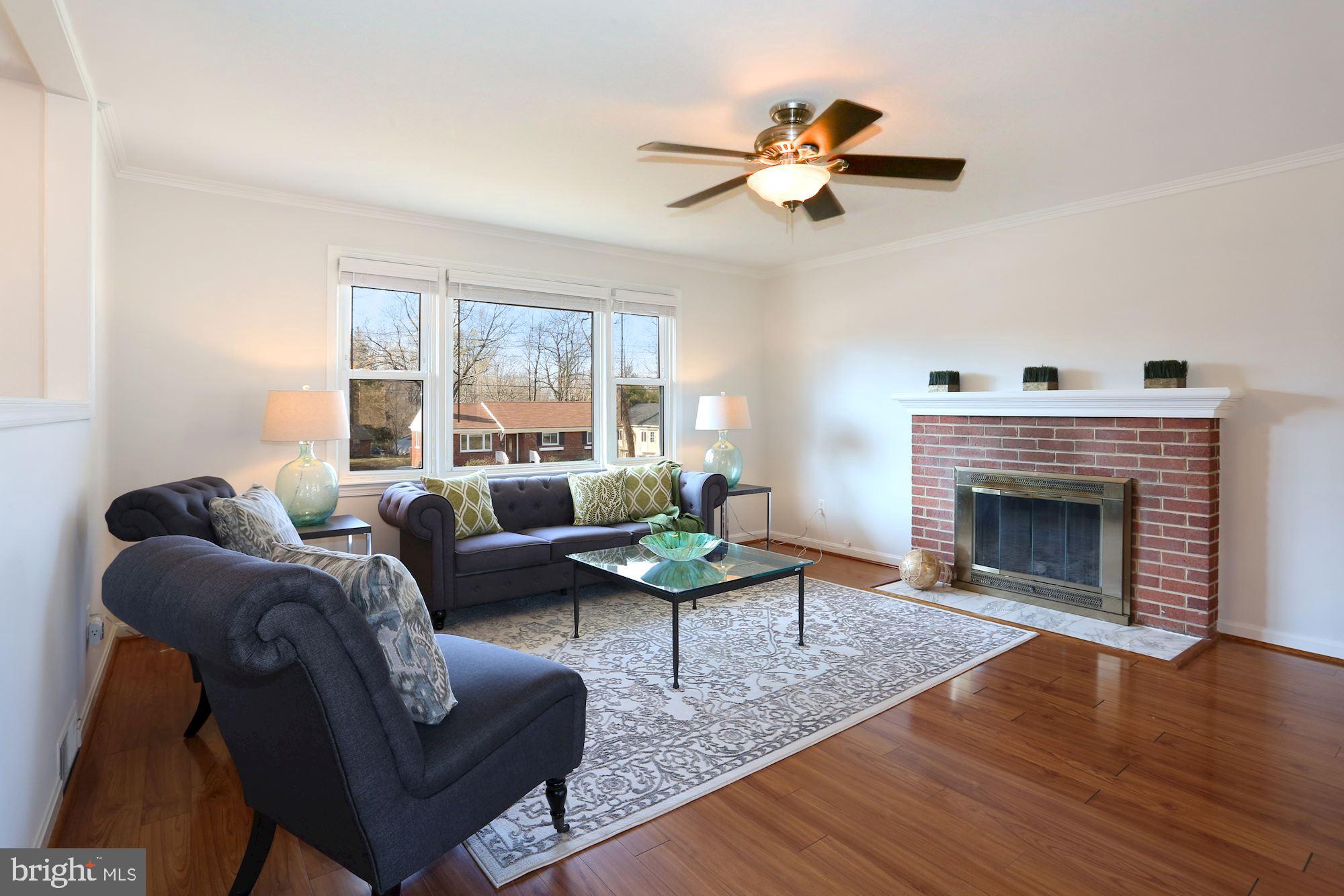7315 Gary Street Springfield, VA 22150 - Photo 4 of 29