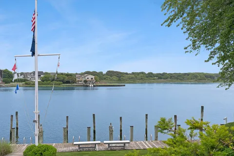 $495,000 | 30 Little Neck Road, Unit 21, Southampton, NY 11968