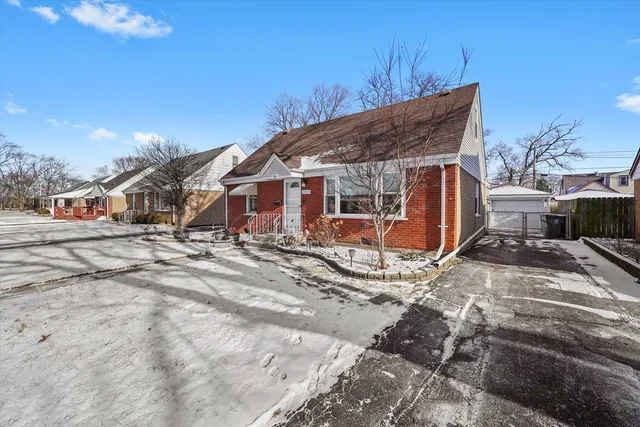 $285,000 | 11553 South Joalyce Drive, Alsip, IL 60803