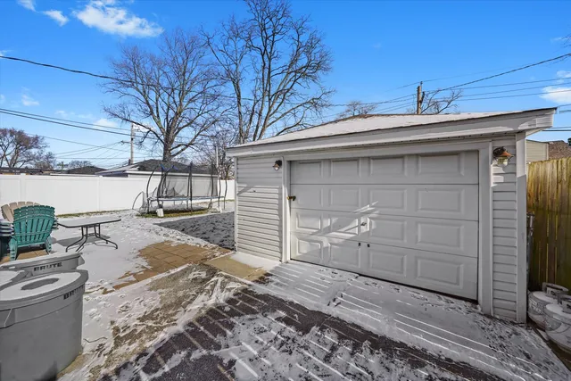 $285,000 | 11553 South Joalyce Drive, Alsip, IL 60803