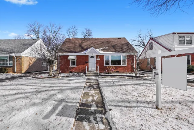 $285,000 | 11553 South Joalyce Drive, Alsip, IL 60803