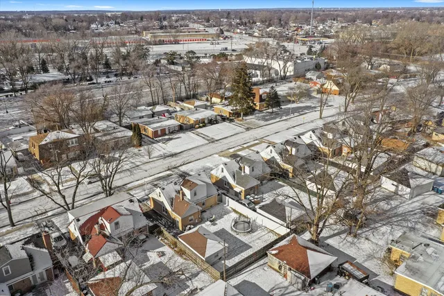 $285,000 | 11553 South Joalyce Drive, Alsip, IL 60803