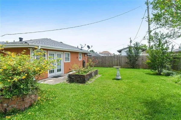 $210,000 | 208 Bear Drive, Arabi, LA 70032