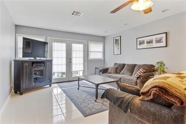 $210,000 | 208 Bear Drive, Arabi, LA 70032