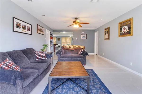 $210,000 | 208 Bear Drive, Arabi, LA 70032