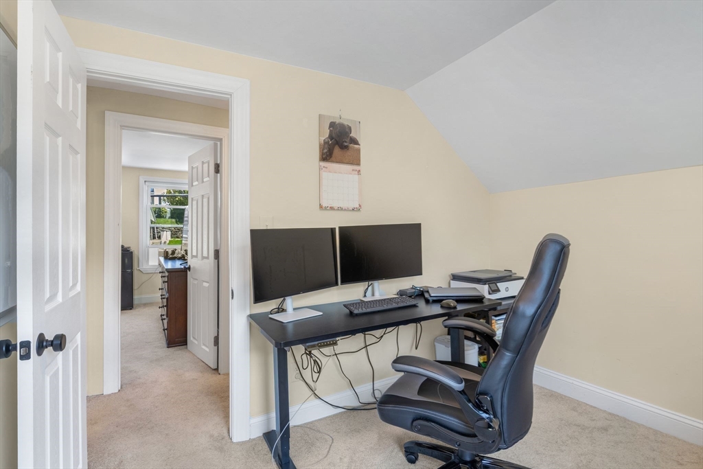 90 Manning Street Hudson, MA 01749 - Photo 23 of 38