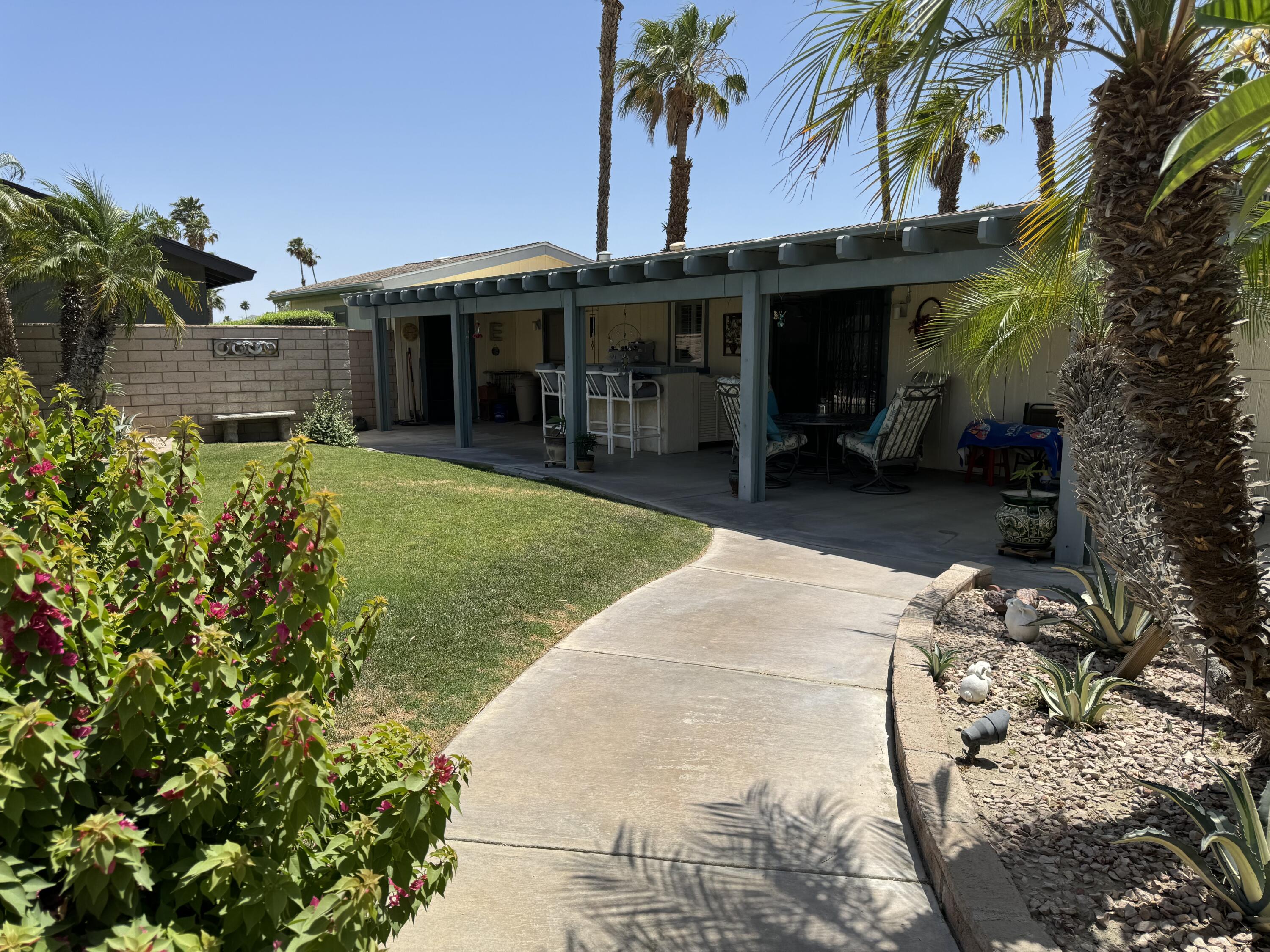 74658 Bellows Road Thousand Palms, CA 92276 - Photo 4 of 33 IMG_0750