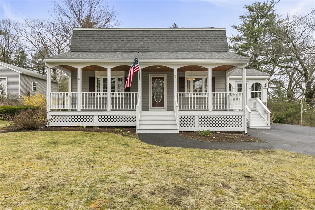 36 Emery Road Townsend, MA 01469 - Photo 2 of 40 a front view of a house with a yard