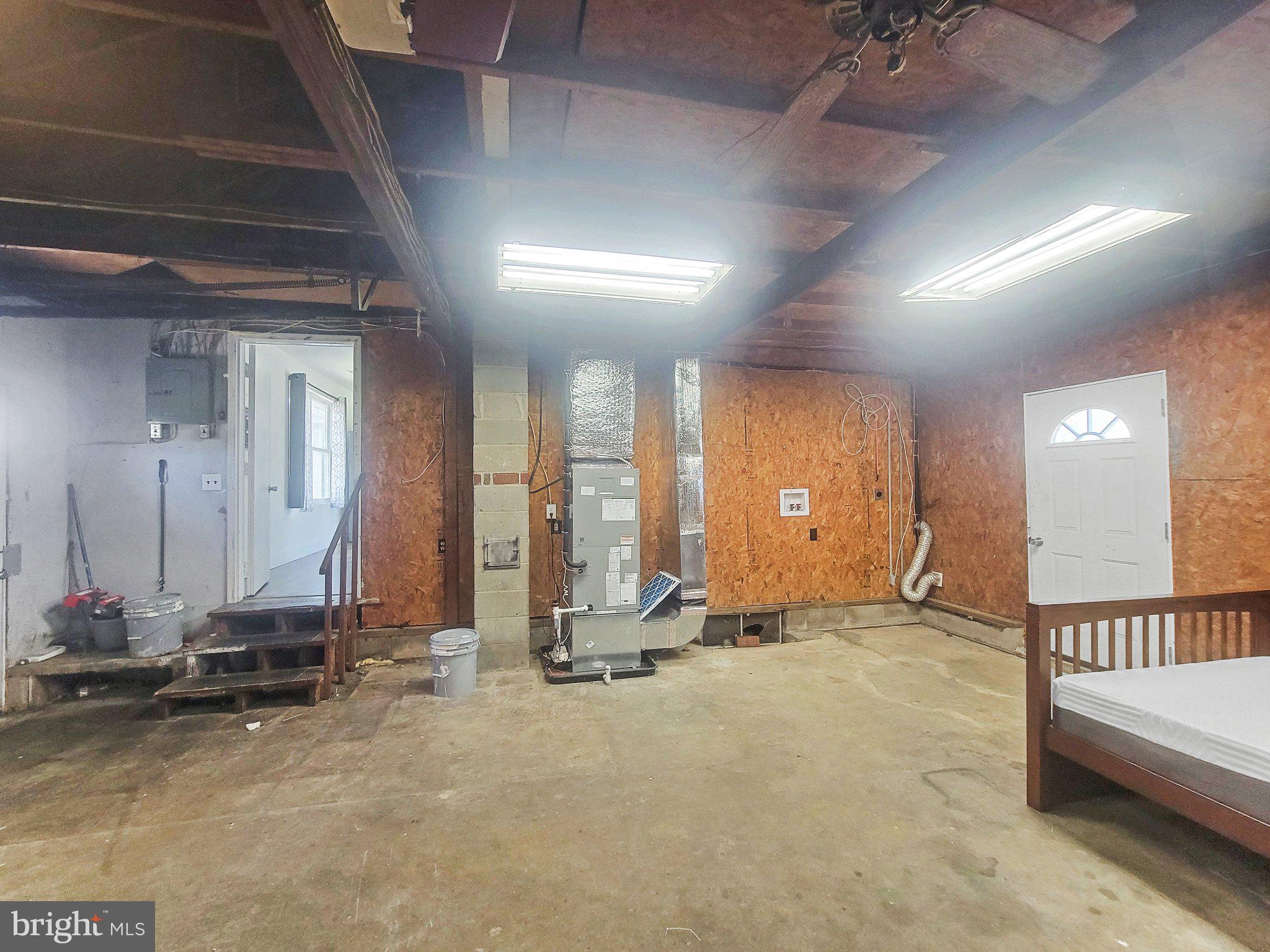 4658 White Marsh Road Madison, MD 21648 - Photo 11 of 25 Spacious, versatile interior space.