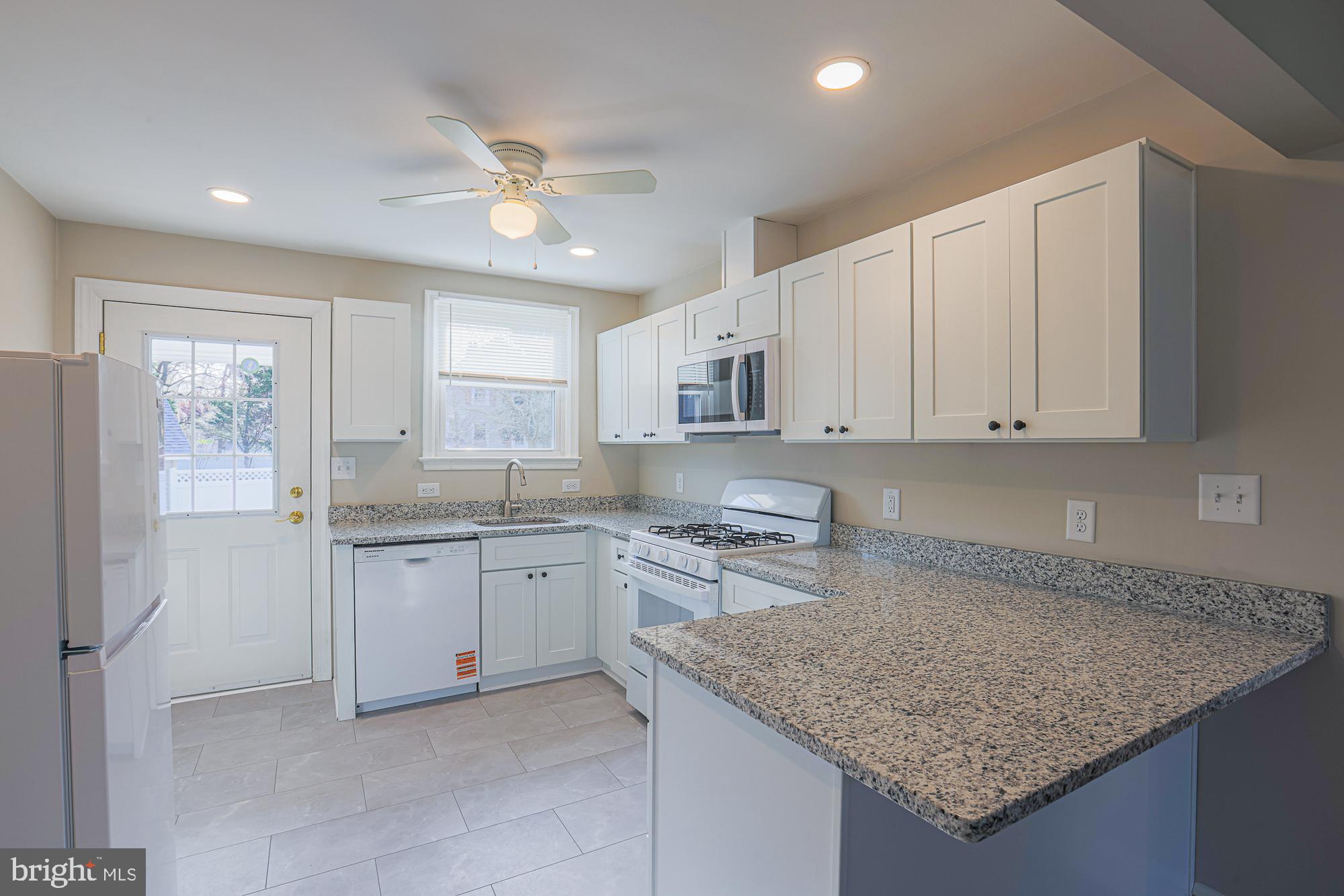 205 South Hammonds Ferry Road Linthicum Heights, MD 21090 - Photo 23 of 69 Kitchen
