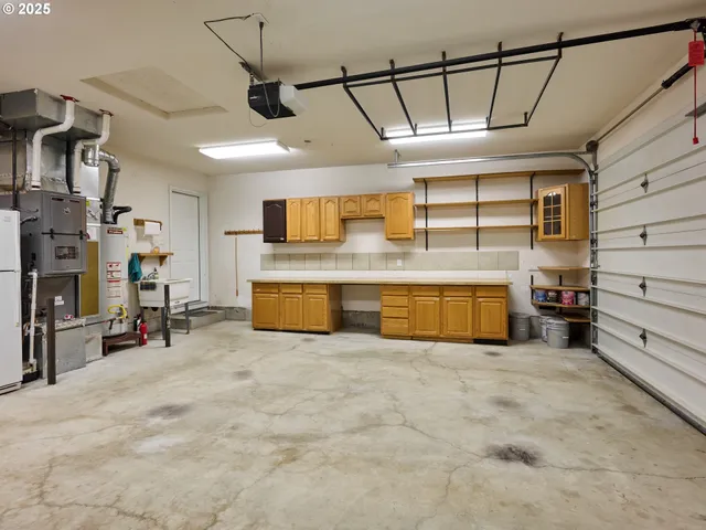 a view of a storage & utility room