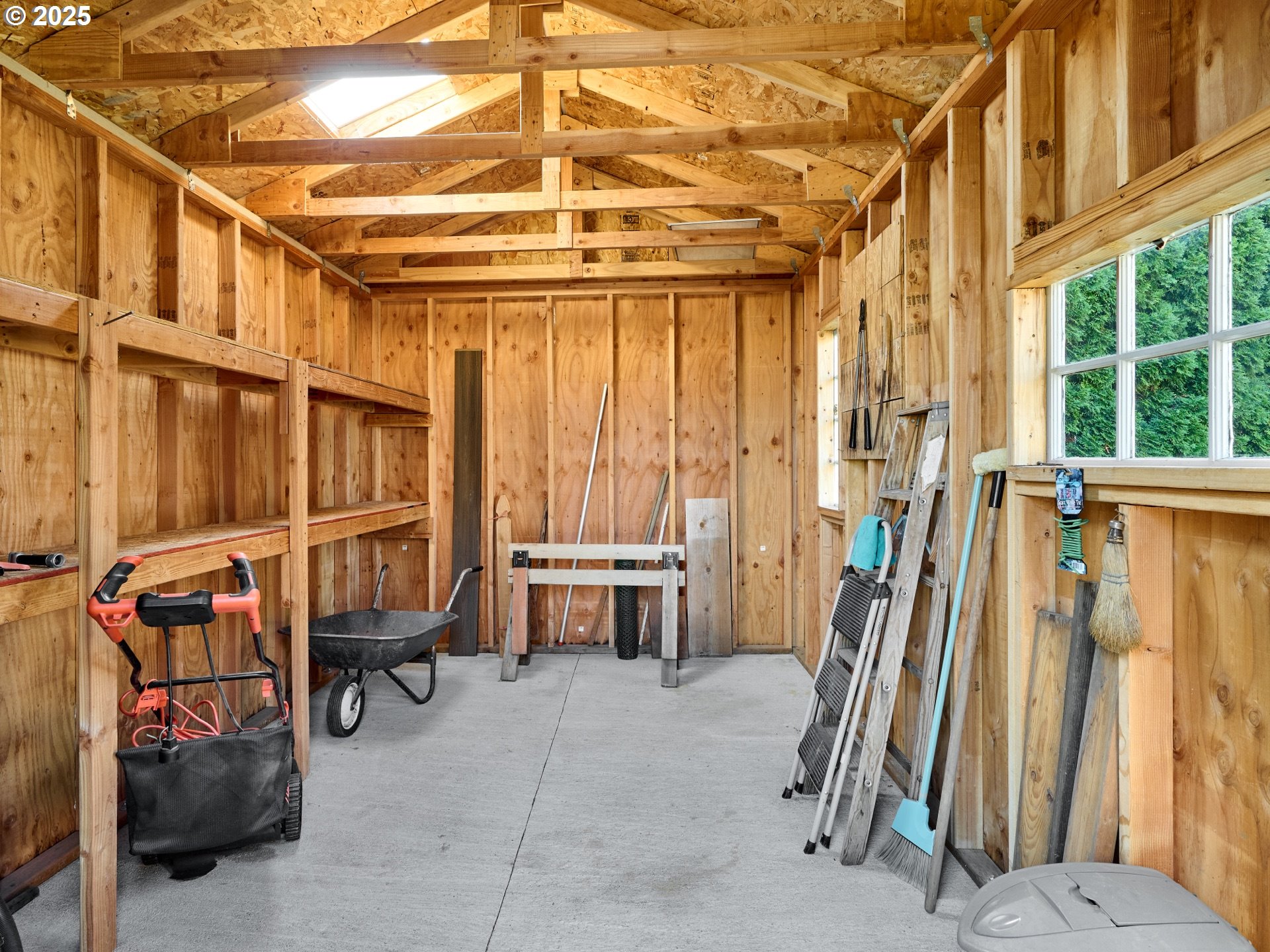 331 Southeast 9th Avenue Canby, OR 97013 - Photo 30 of 35