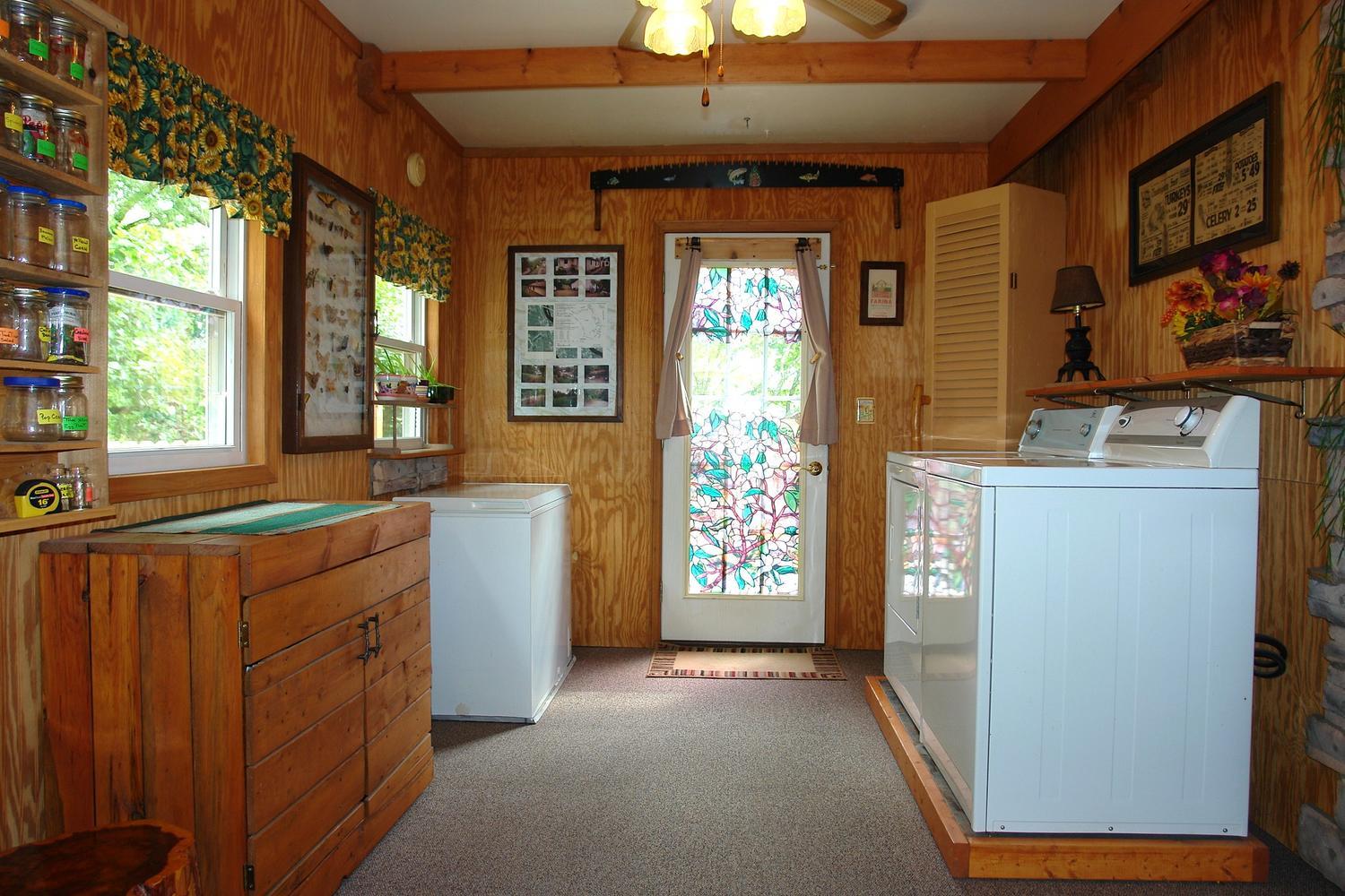 3497 Mt Joy Road Buchanan, VA 24066 - Photo 19 of 60 3497 Mount Joy Road Buchanan-large-019-5