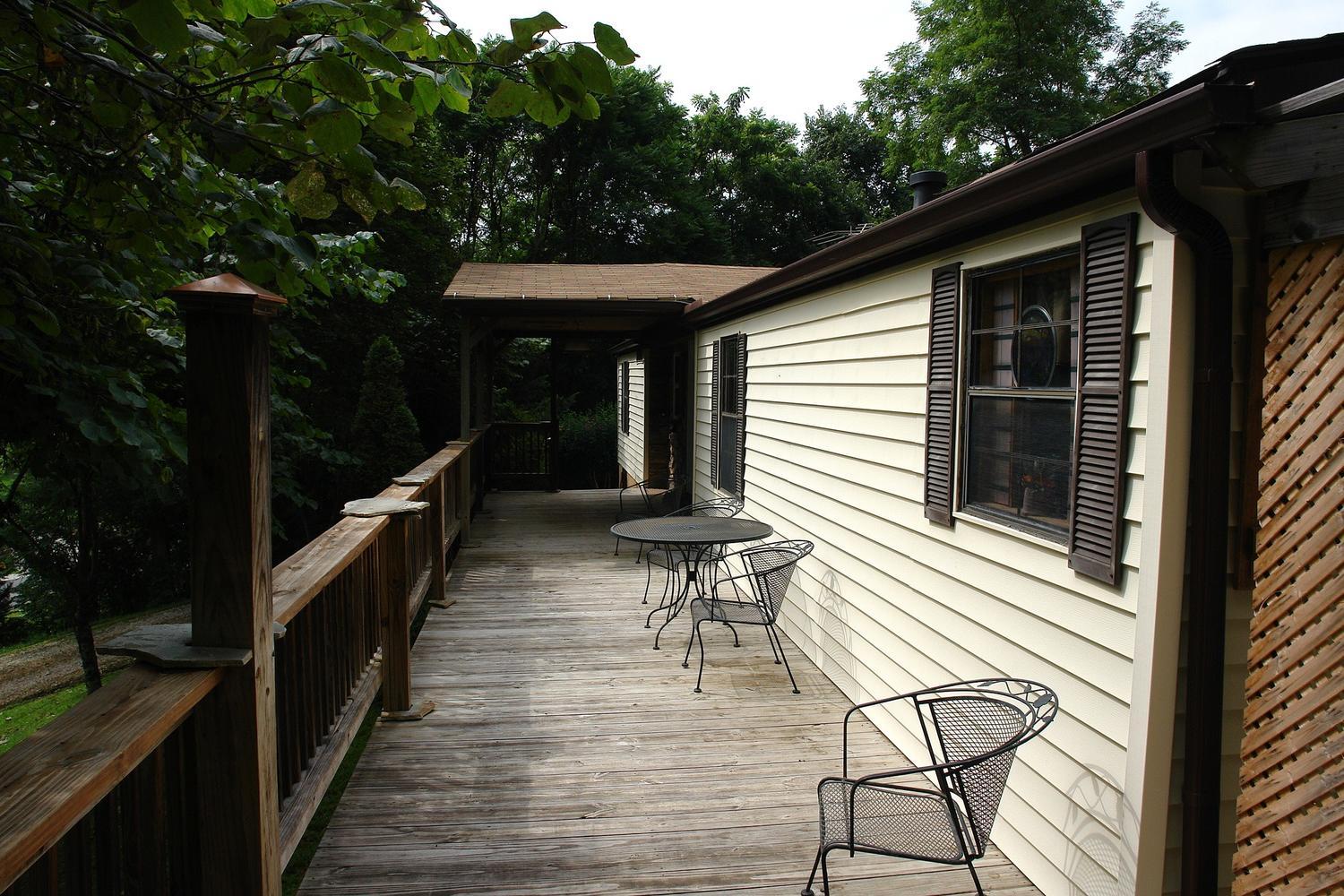 3497 Mt Joy Road Buchanan, VA 24066 - Photo 21 of 60 3497 Mount Joy Road Buchanan-large-021-1