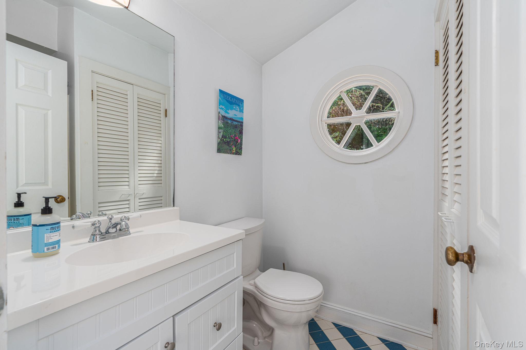 3075 Lighthouse Road Southold, NY 11971 - Photo 16 of 40