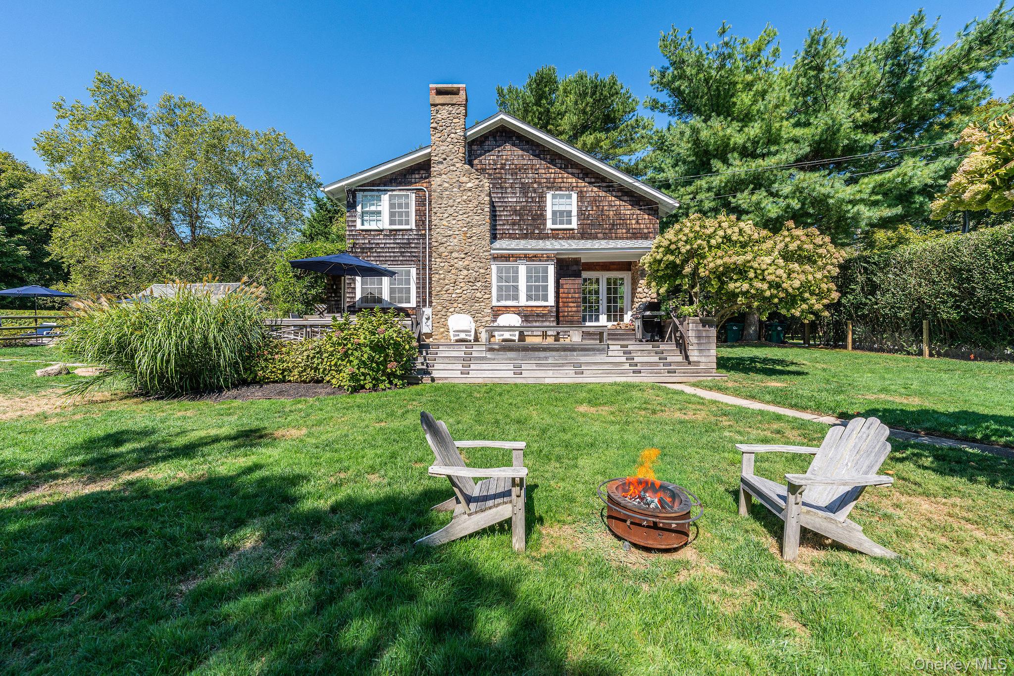 3075 Lighthouse Road Southold, NY 11971 - Photo 2 of 40