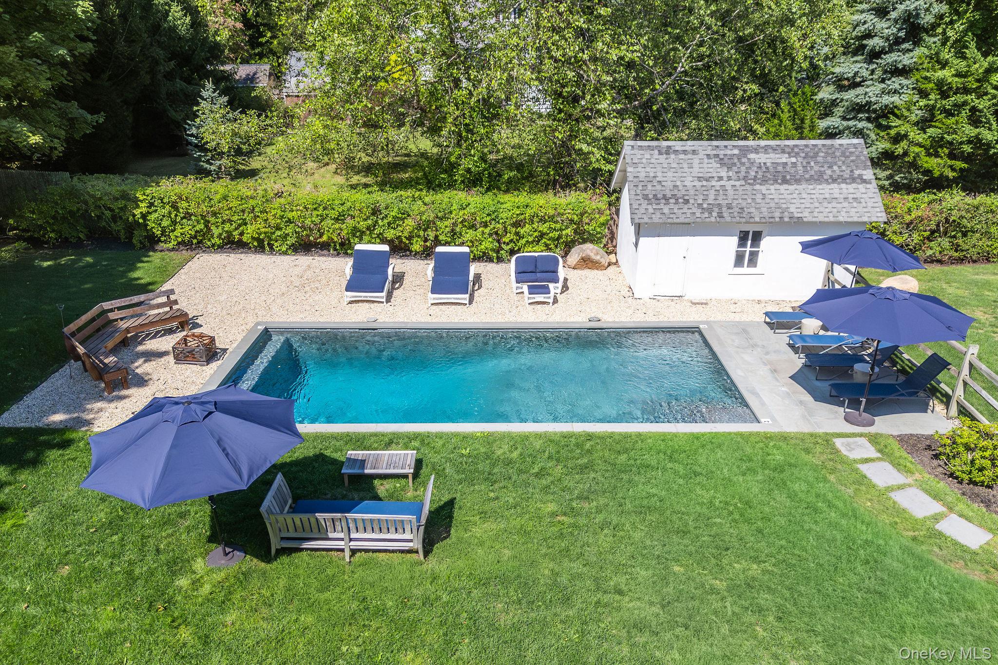 3075 Lighthouse Road Southold, NY 11971 - Photo 4 of 40