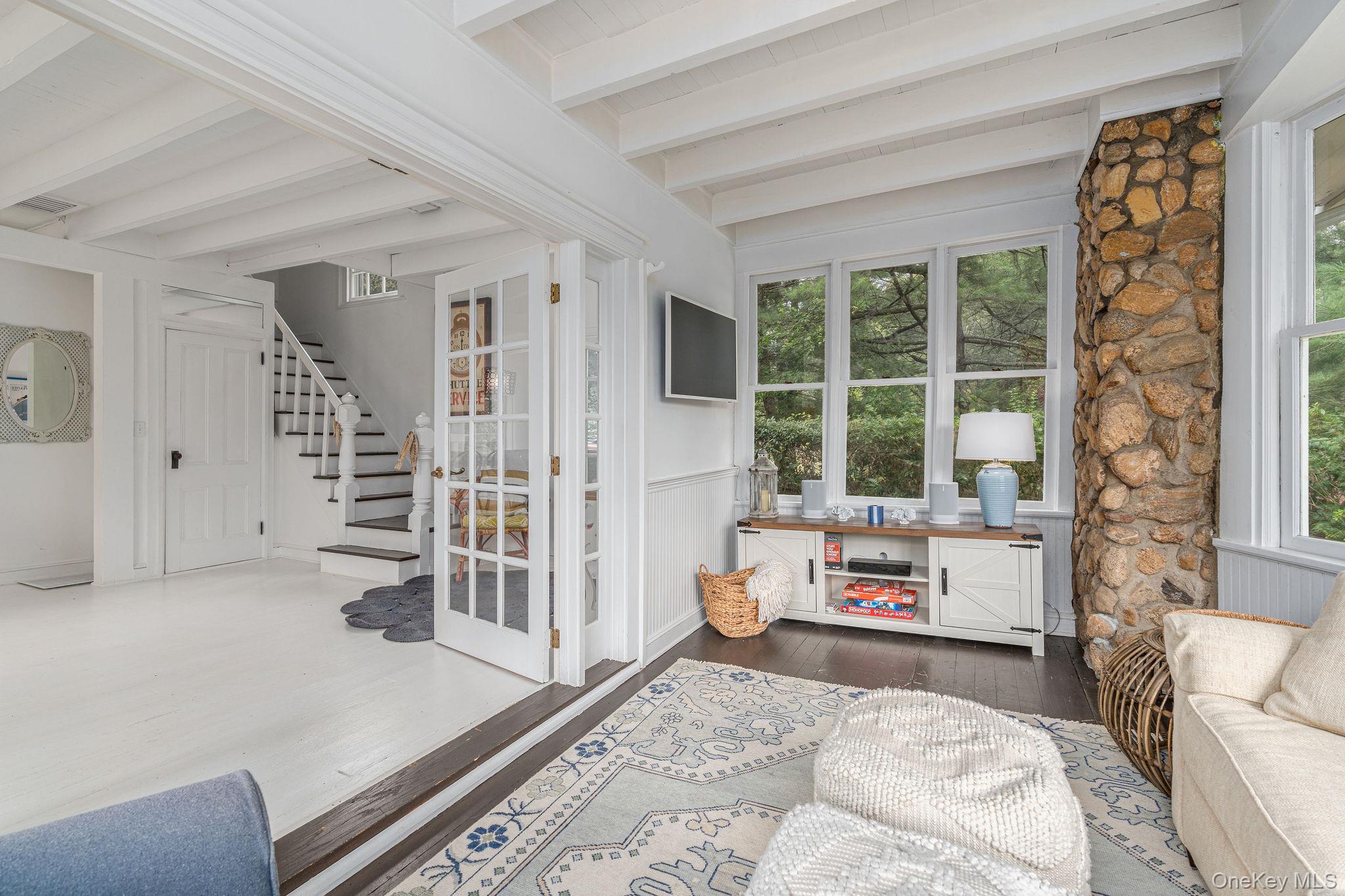 3075 Lighthouse Road Southold, NY 11971 - Photo 7 of 40