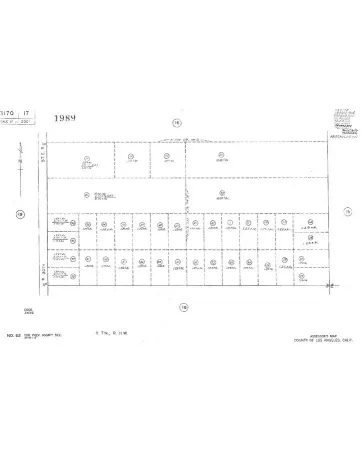 a black and white photo of a picture