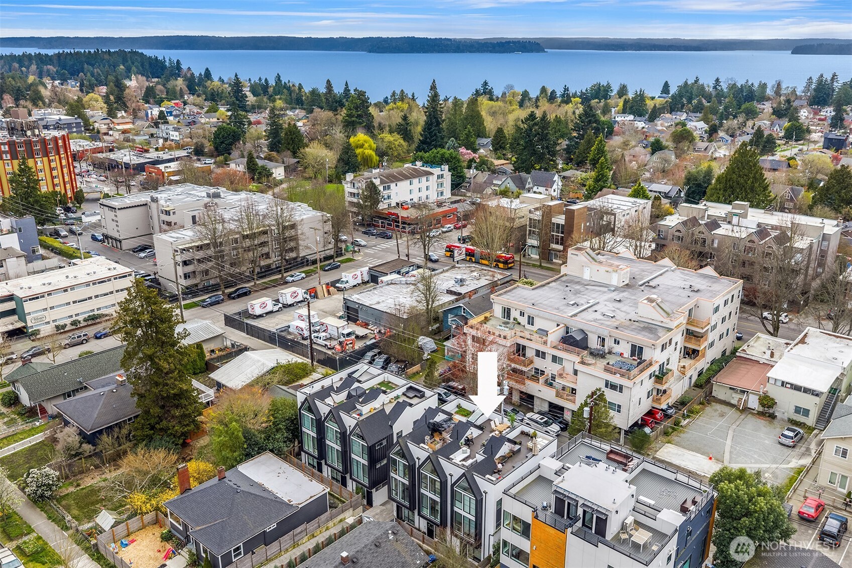 6037 42nd Avenue Southwest, Unit B Seattle, WA 98136 - Photo 31 of 35
