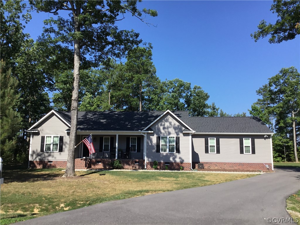 207 Oak Ridge Court Aylett, VA 23009 - Photo 1 of 27 Gallery Image 1