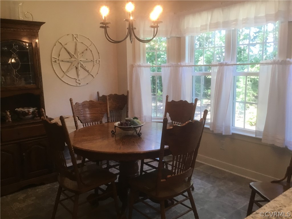 207 Oak Ridge Court Aylett, VA 23009 - Photo 11 of 27 Gallery Image 11