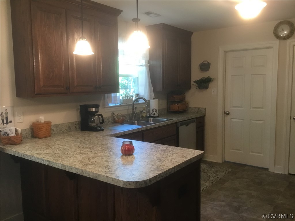 207 Oak Ridge Court Aylett, VA 23009 - Photo 14 of 27 Gallery Image 14