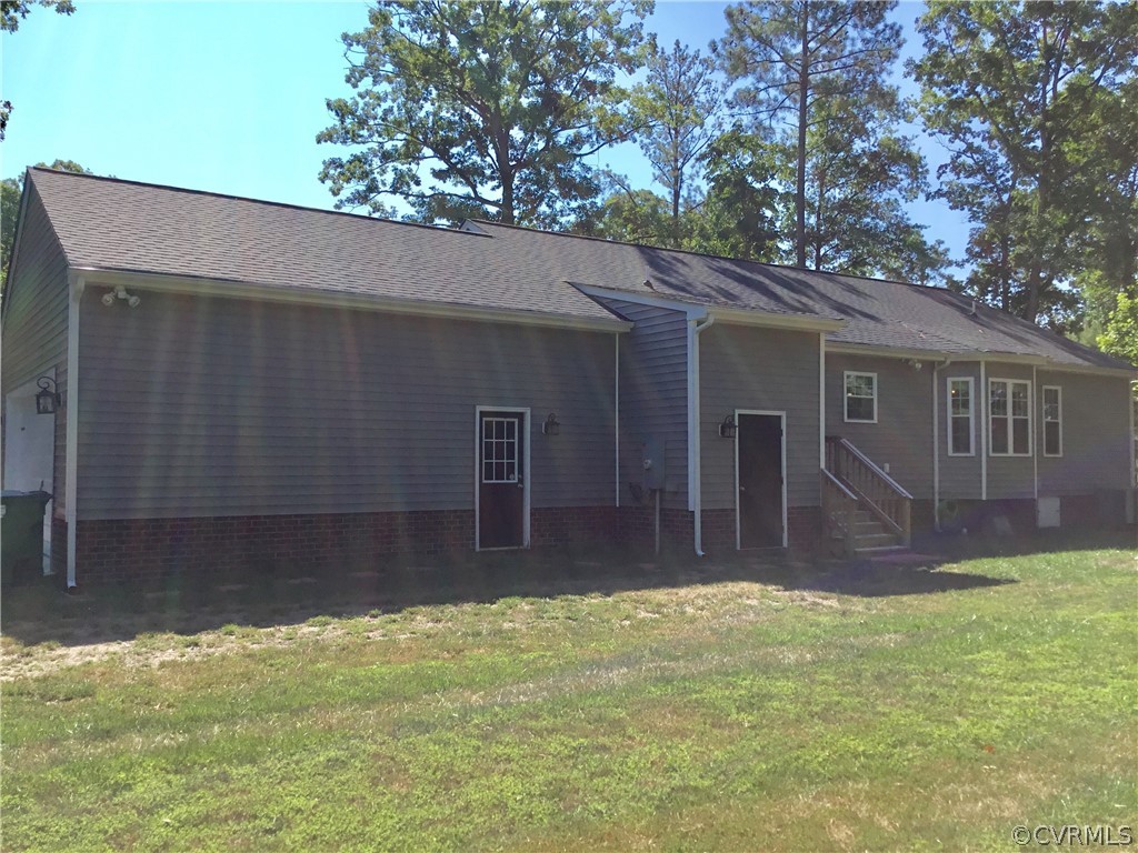 207 Oak Ridge Court Aylett, VA 23009 - Photo 3 of 27 Gallery Image 3