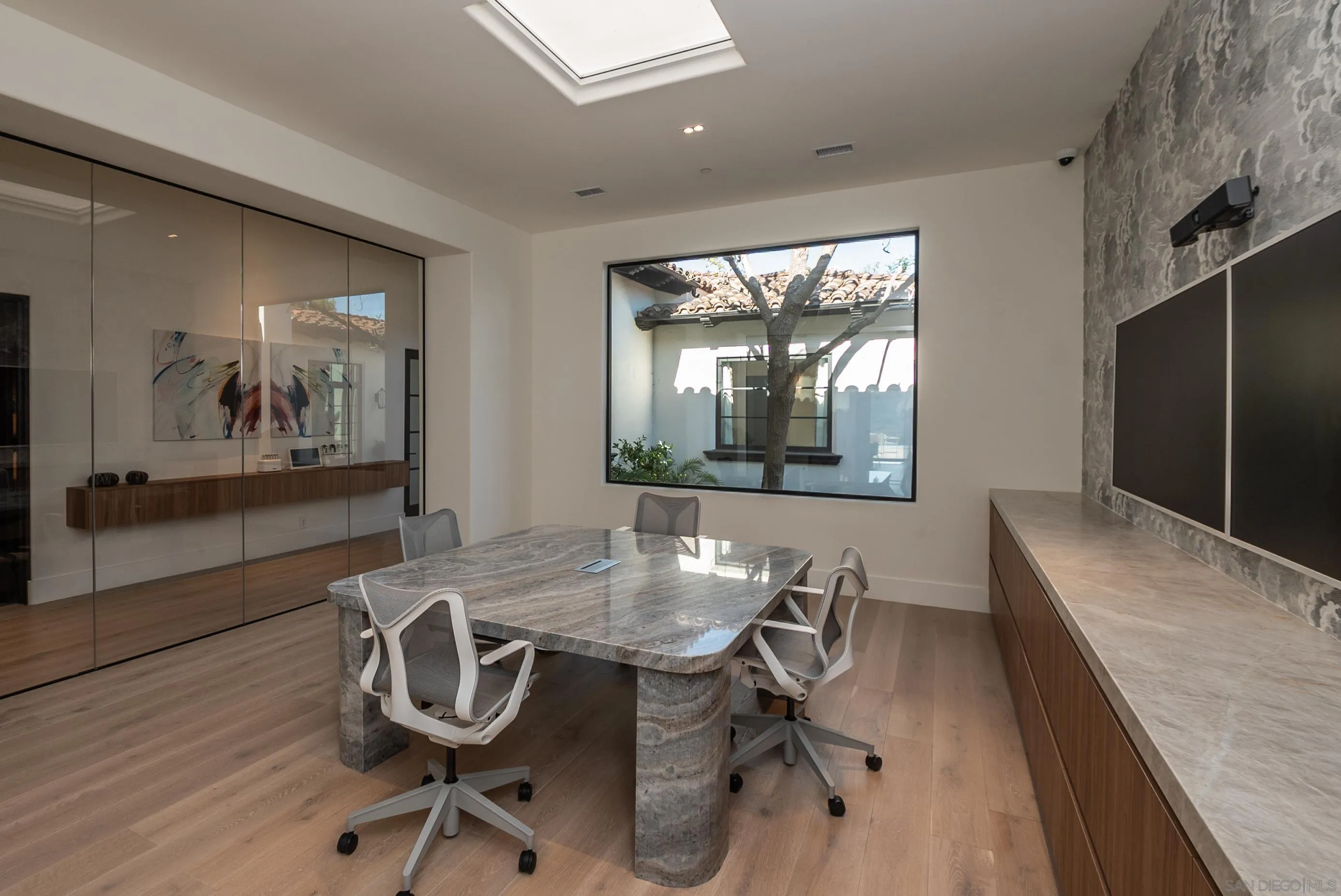 18650 Old Coach Way Poway, CA 92064 - Photo 21 of 63 a dining room with furniture and window