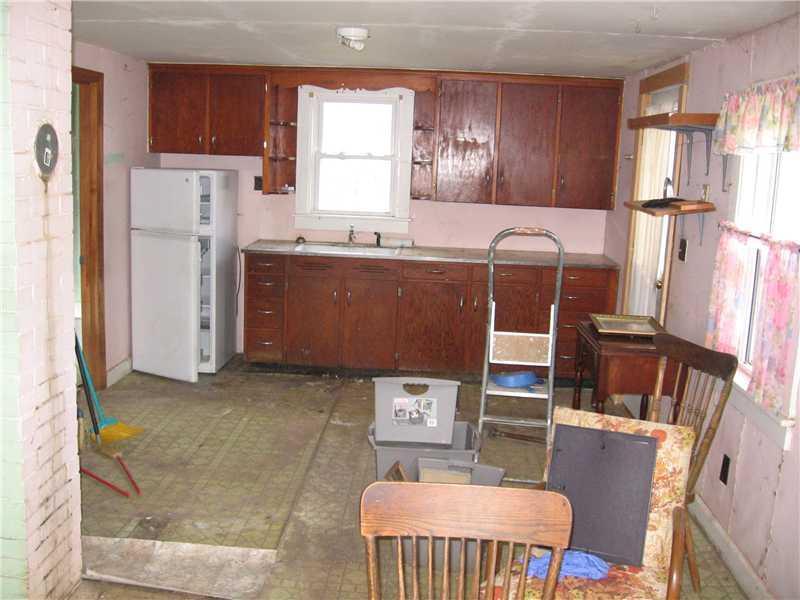 23 Jamieson Road Presque Isle, ME 04769 - Photo 3 of 8 Kitchen. c