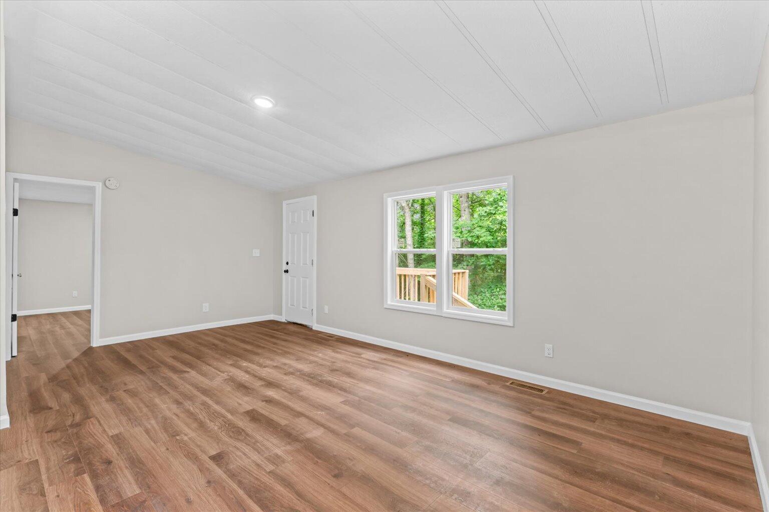 148 Watkins Way Dalton, GA 30721 - Photo 9 of 41 10-DSC03921