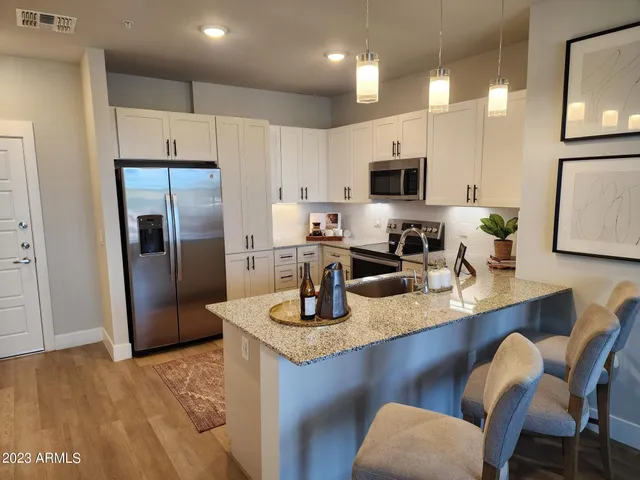 $1,873 | 7460 North Zanjero Boulevard, Unit B1, Glendale, AZ 85305
