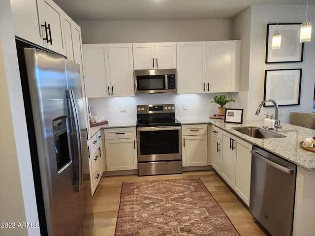 $1,873 | 7460 North Zanjero Boulevard, Unit B1, Glendale, AZ 85305