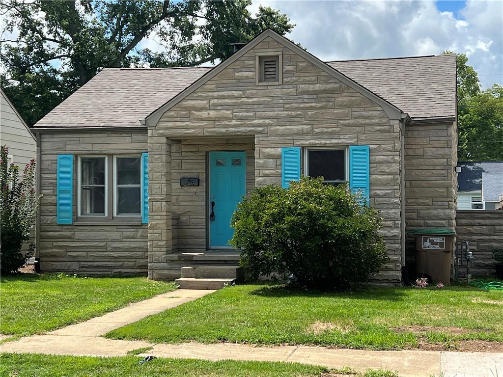 2308 Maple Street Columbus, IN 47201 - Photo 1 of 32 Gallery Image 1